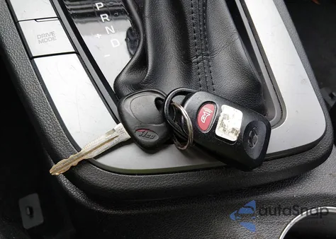 2018 Hyundai Elantra Se z USA, uszkodzony, nr VIN KMHD74LF9JU592282